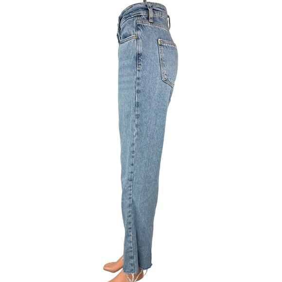 Zara Women's Blue Light Wash High Rise Distressed Relaxed Straight Denim Jeans 2 - Picture 2 of 5
